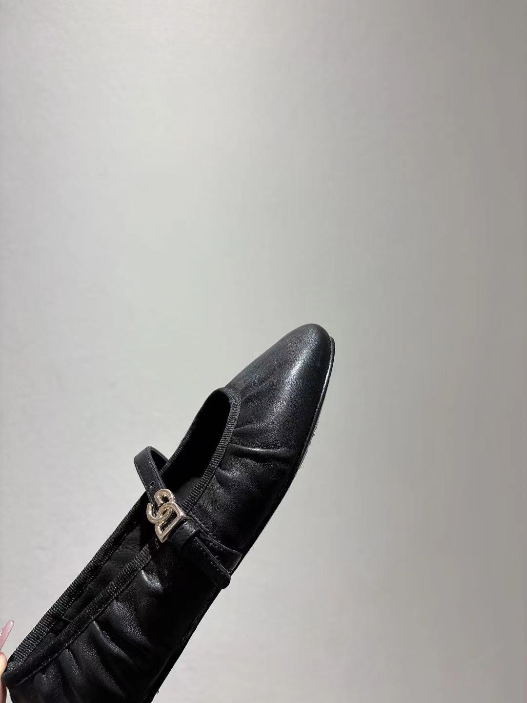 25954-D&G-875 gallery