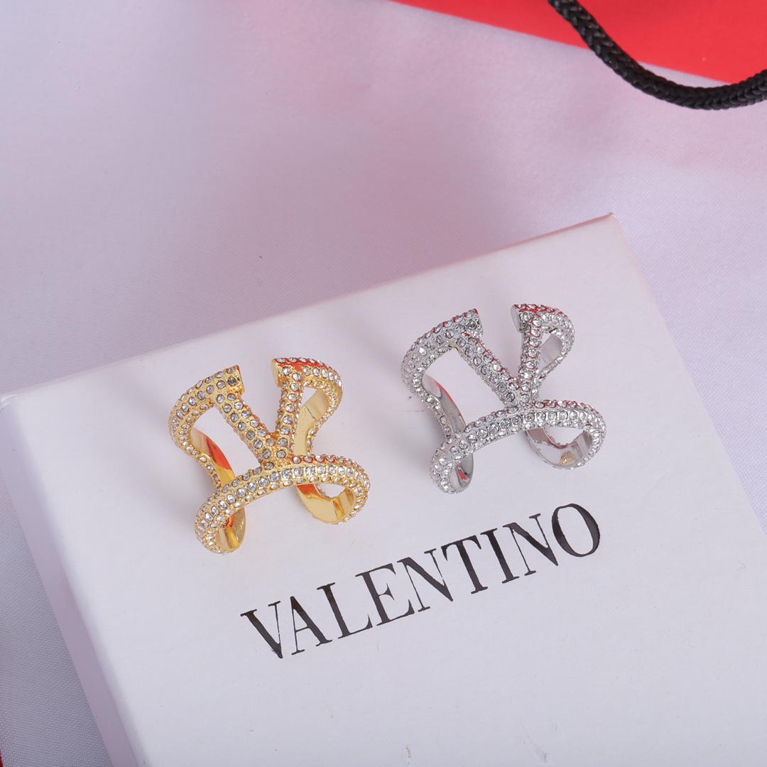 26126-Valentino-405 gallery