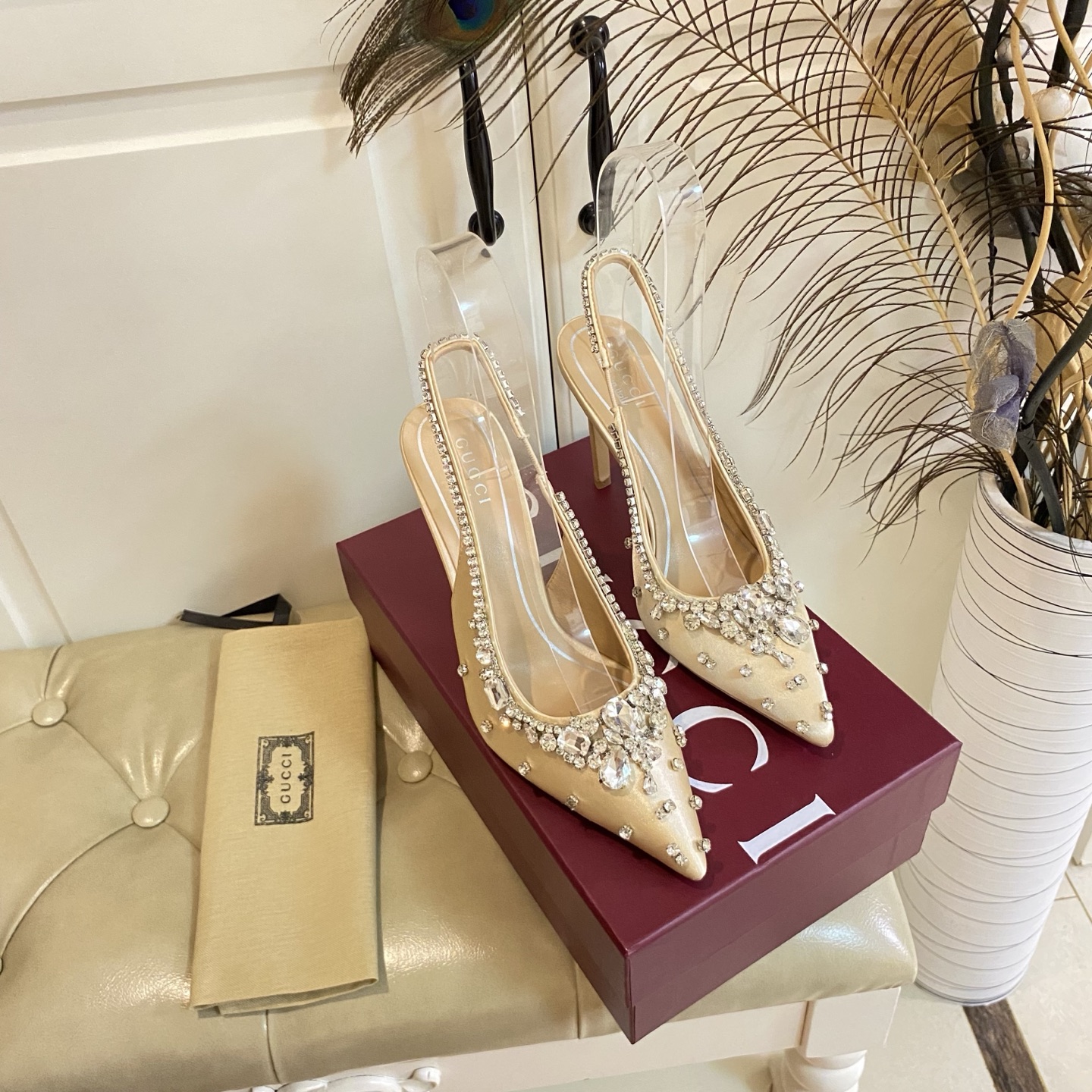 26174-Gucci-888 gallery