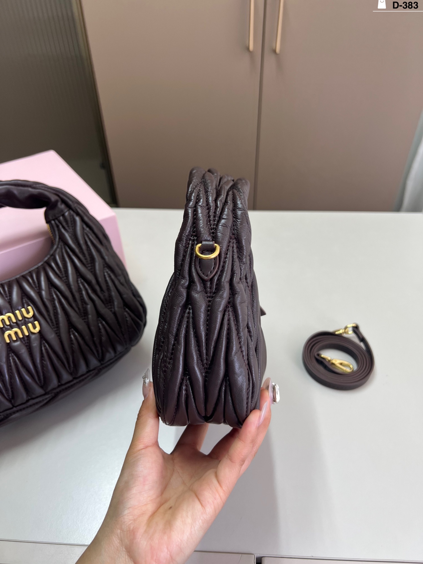 26254-MIUMIU-699 gallery