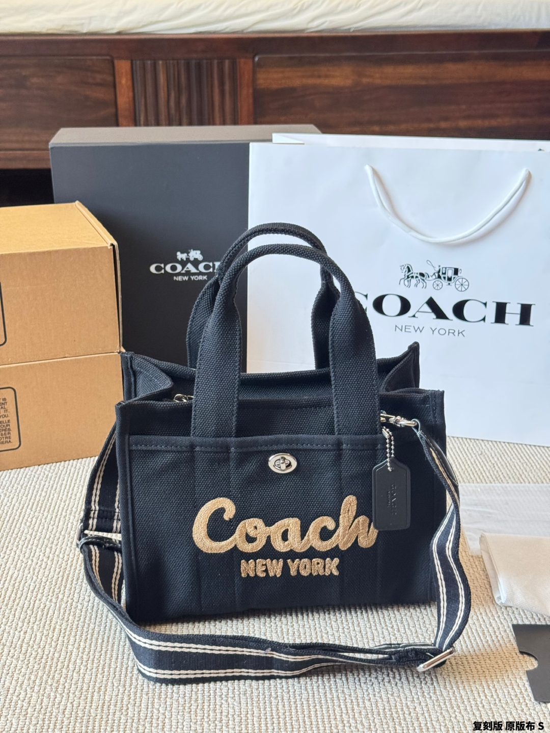 26367-COACH--645 gallery