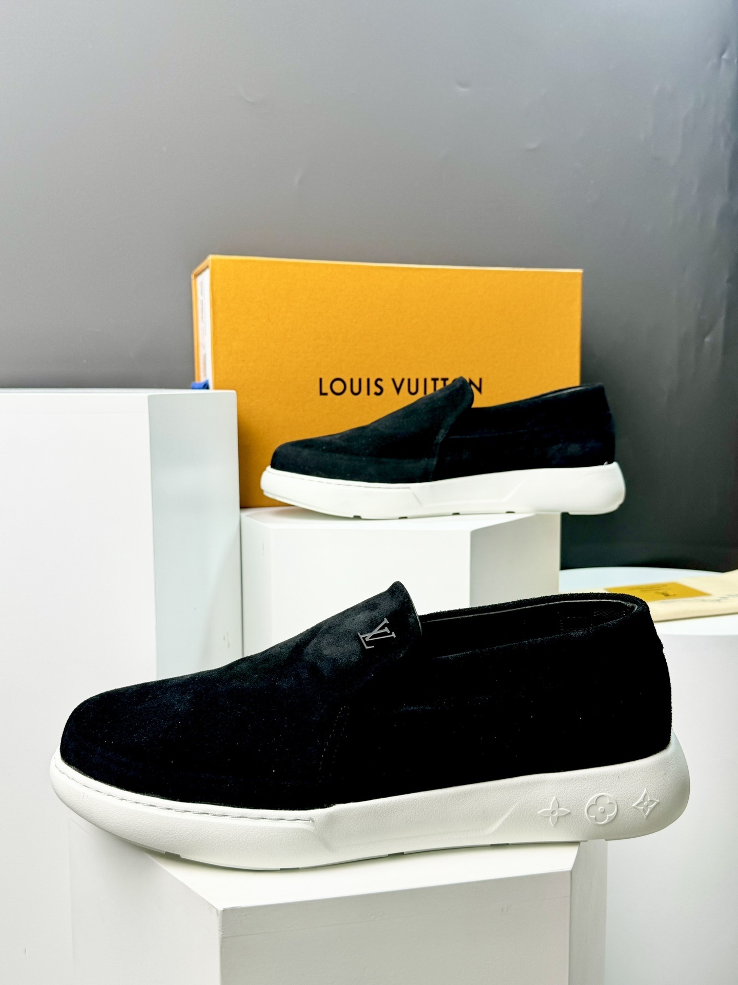 26592-LV-888 gallery