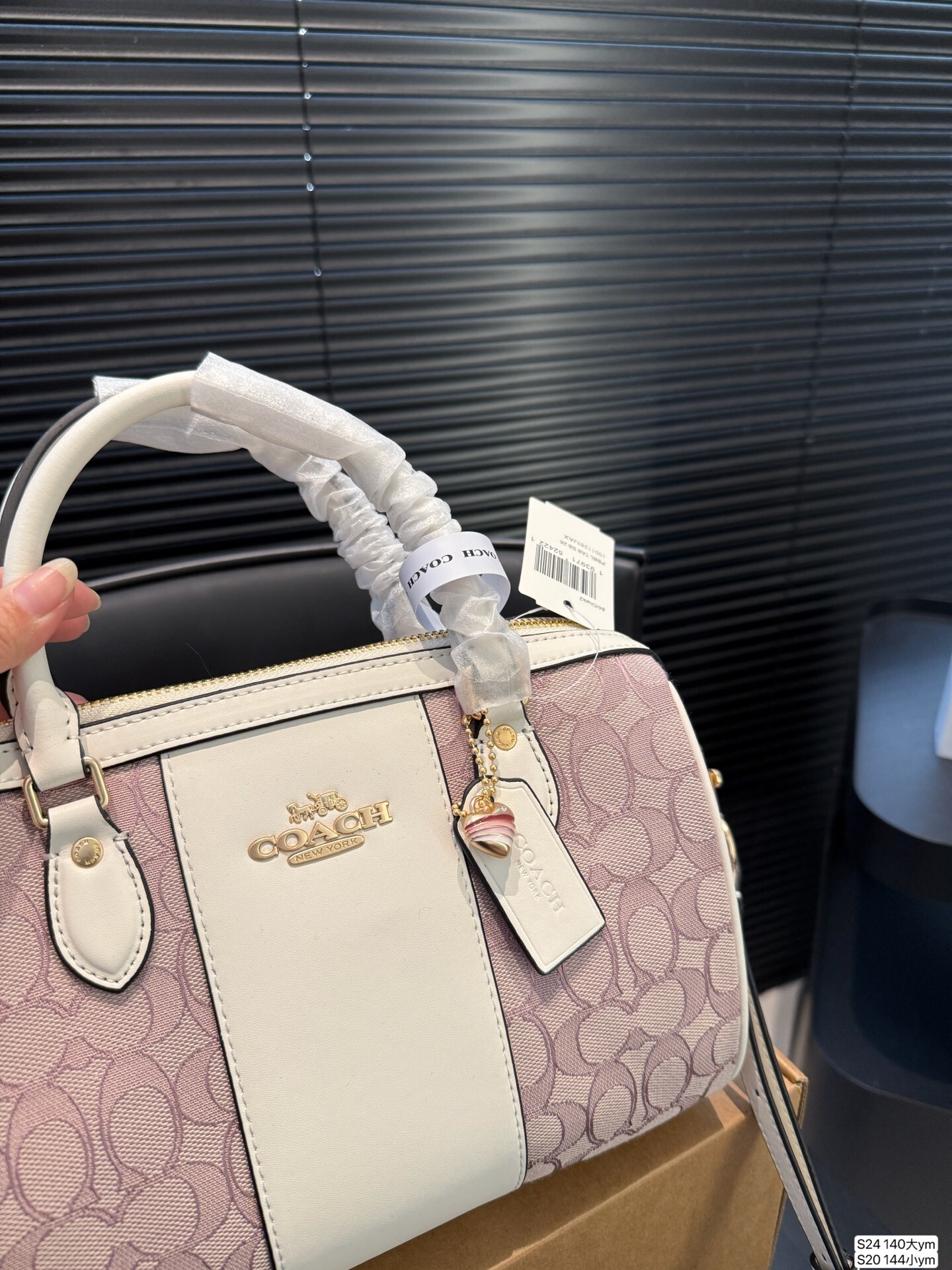 26770-COACH-552 gallery