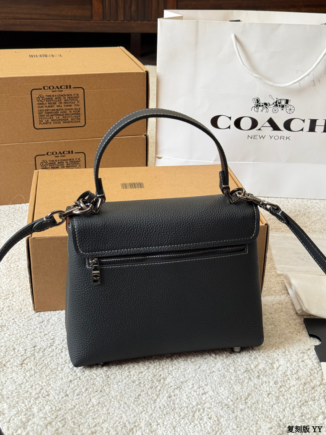 26879-COACH-558 gallery