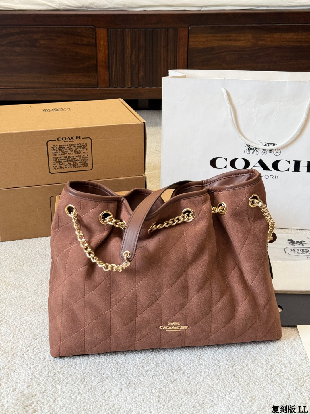 26932-COACH-460 gallery