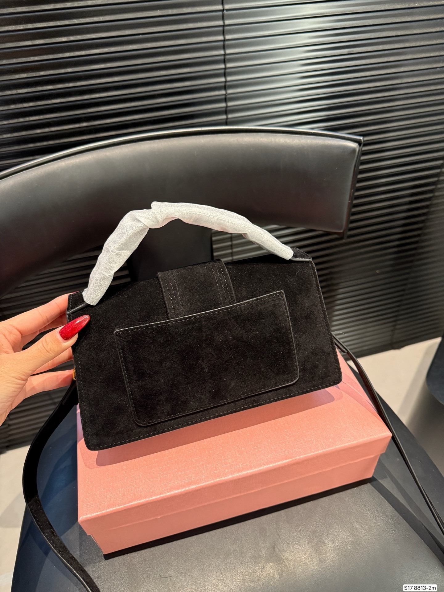 26994-Jacquemus-420 gallery