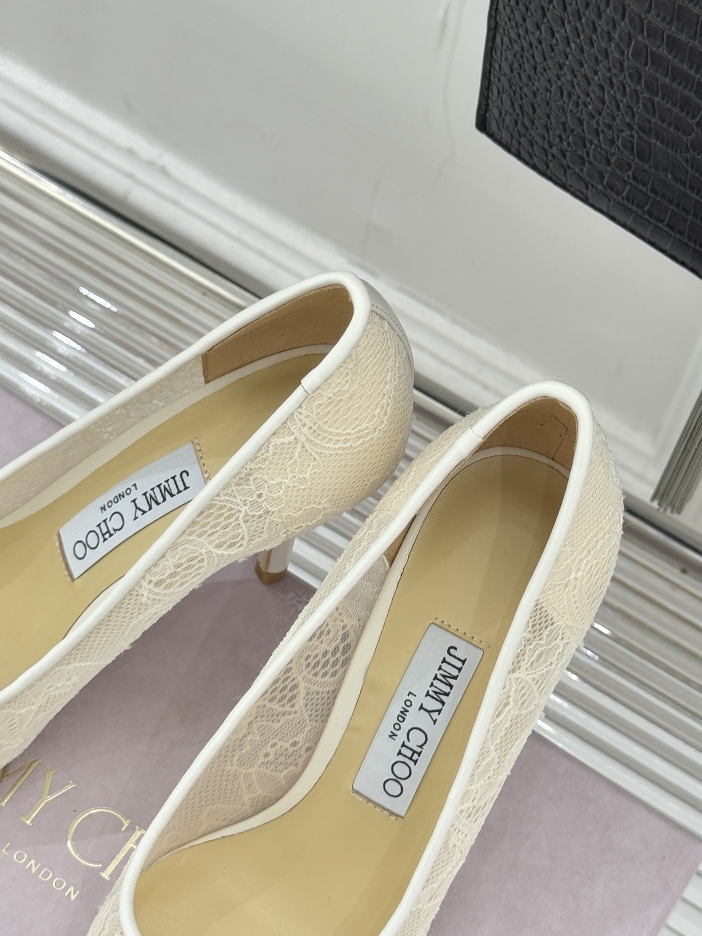 月27040-JIMMY CHOO-850 gallery