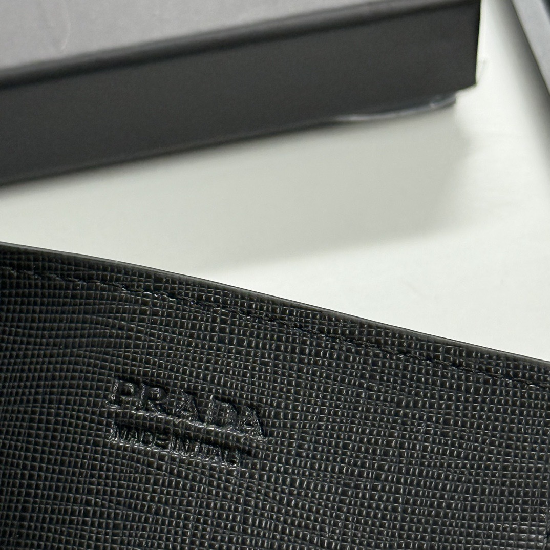 27148-Prada-225 gallery