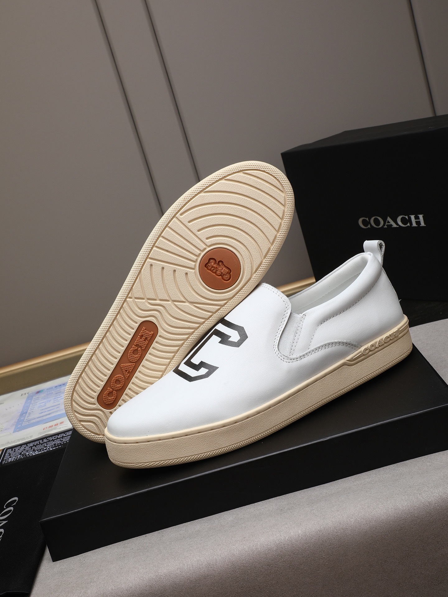 27172-COACH-740 gallery