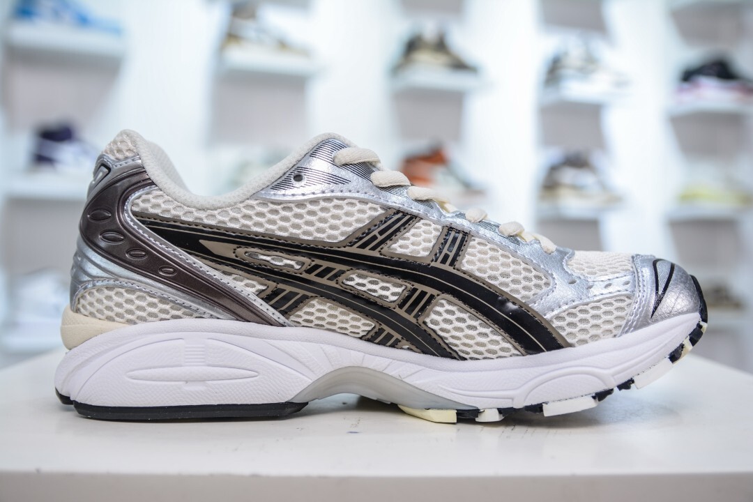 27175-Asics-488 gallery