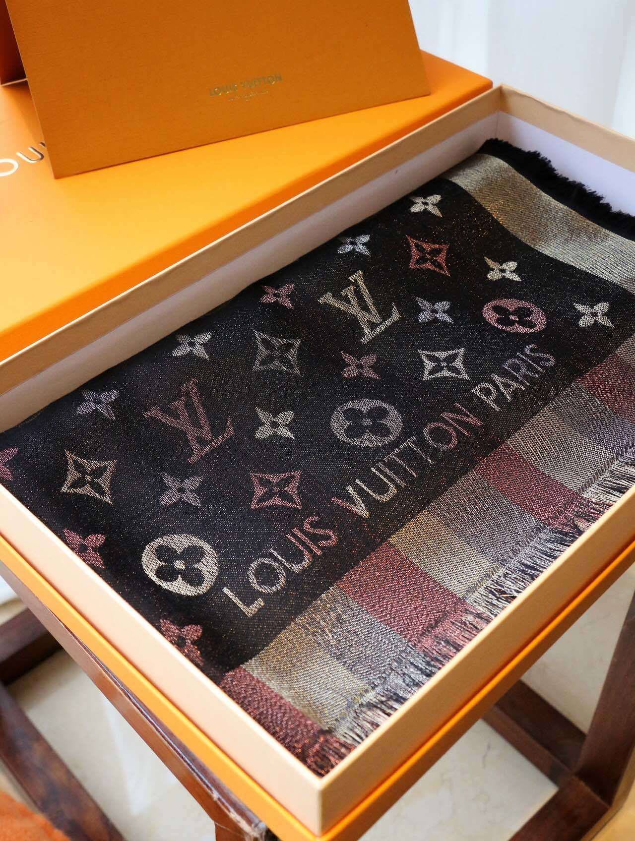 27176-LV-235 gallery