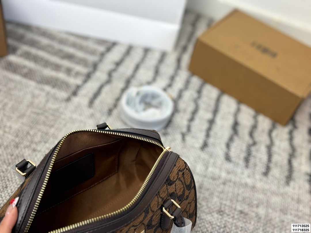 27177-COACH--488 gallery