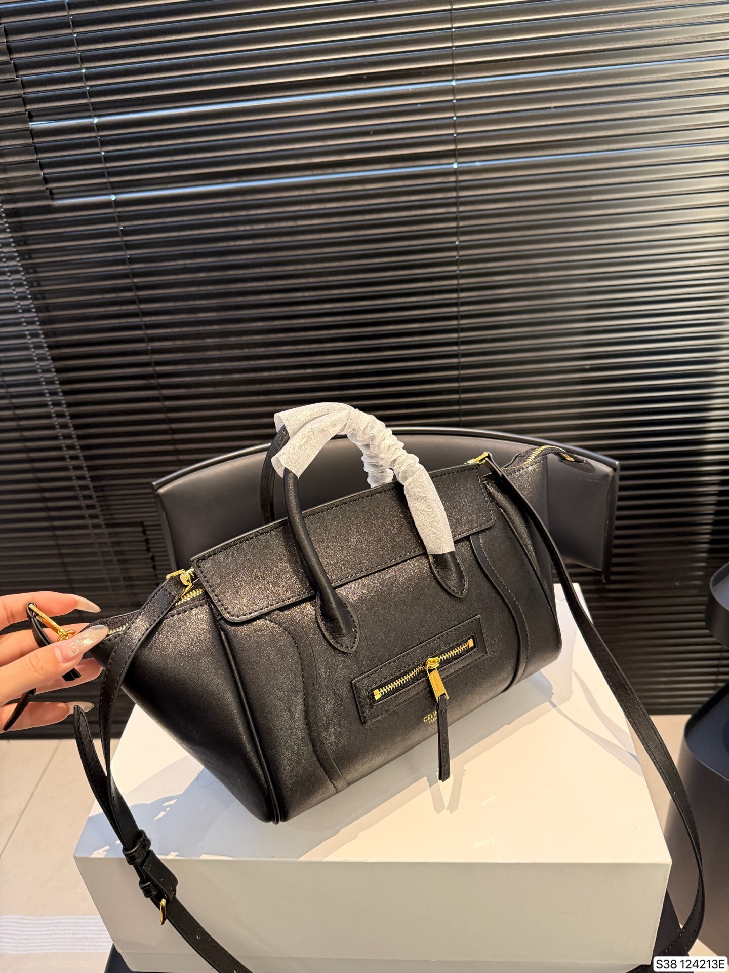 27179-CELINE-685 gallery