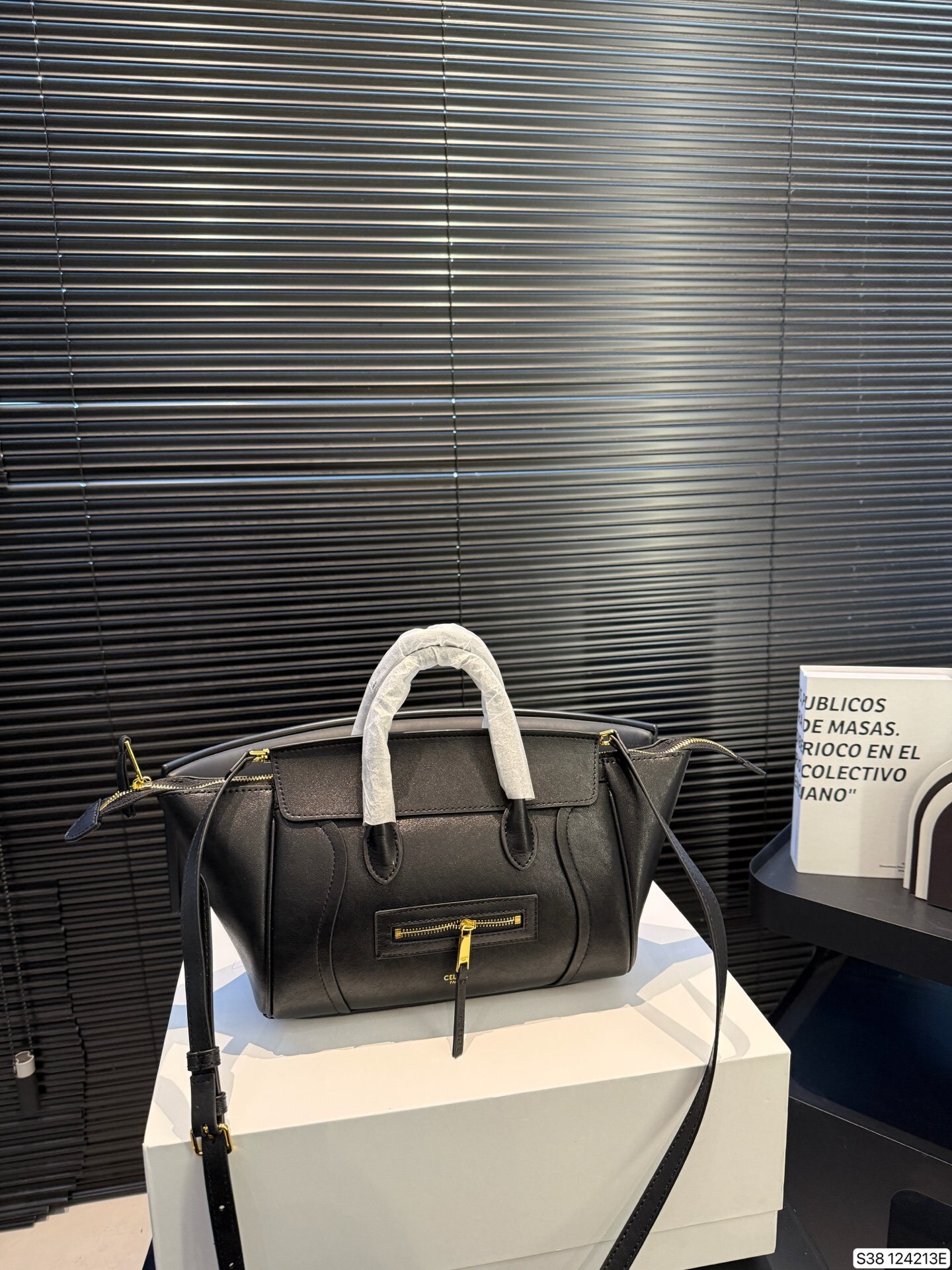 27179-CELINE-685 gallery