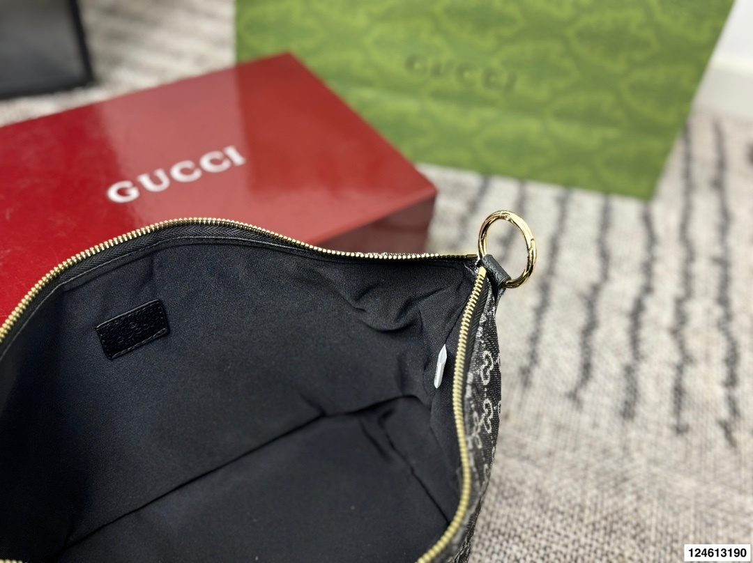 27186-Gucci-399 gallery