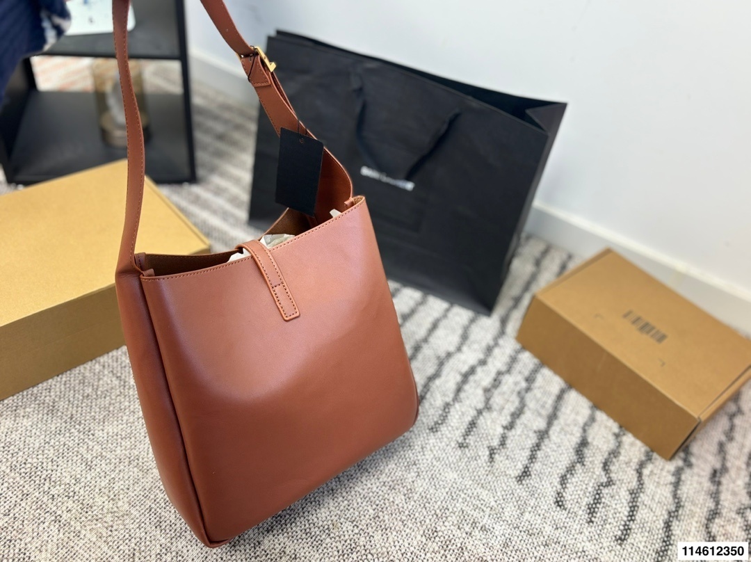 27190-YSL-448 gallery