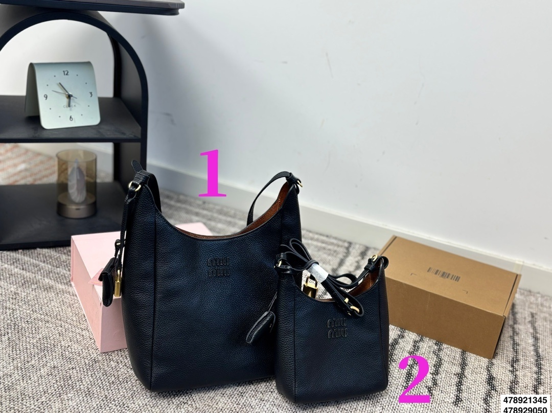 27191-miumiu-695 gallery