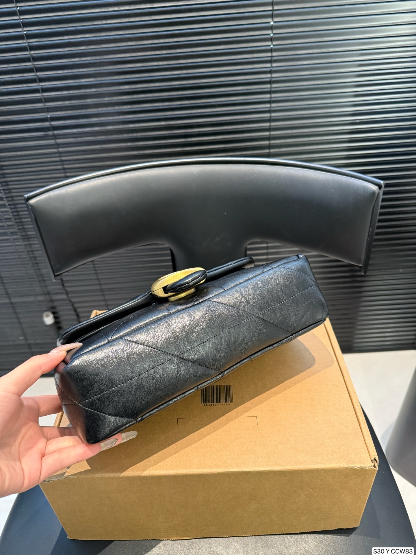 27197-COACH-560 gallery