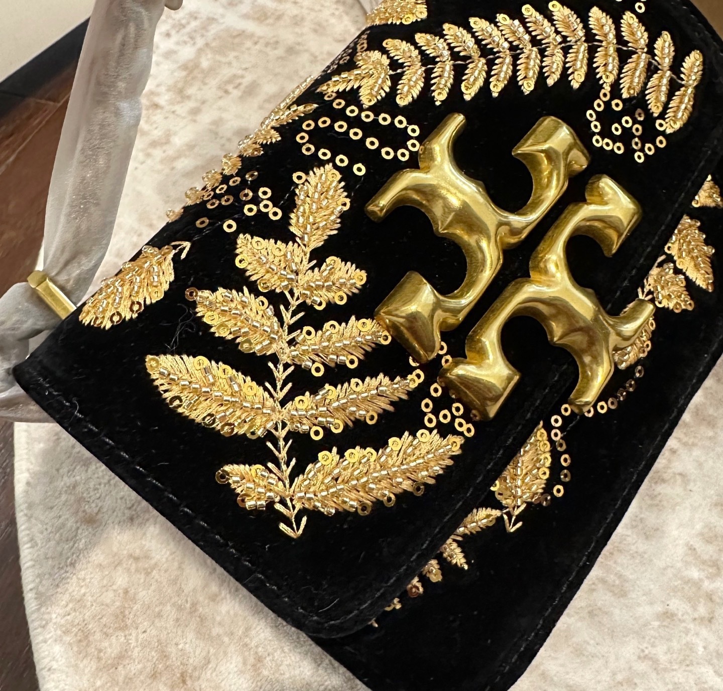 27200-Tory Burch--665 gallery