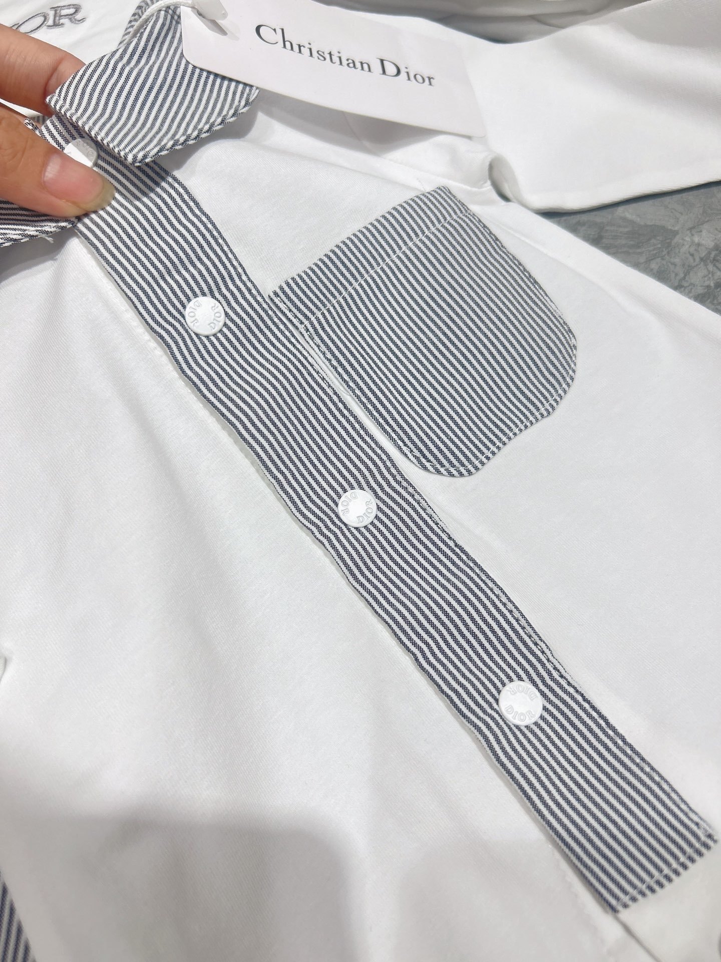 27214-DIOR-685 gallery