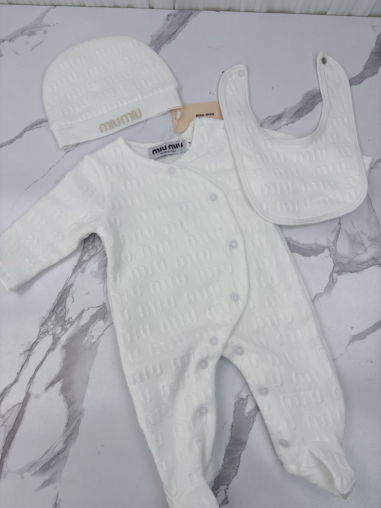 27216-MIUMIU-275 gallery