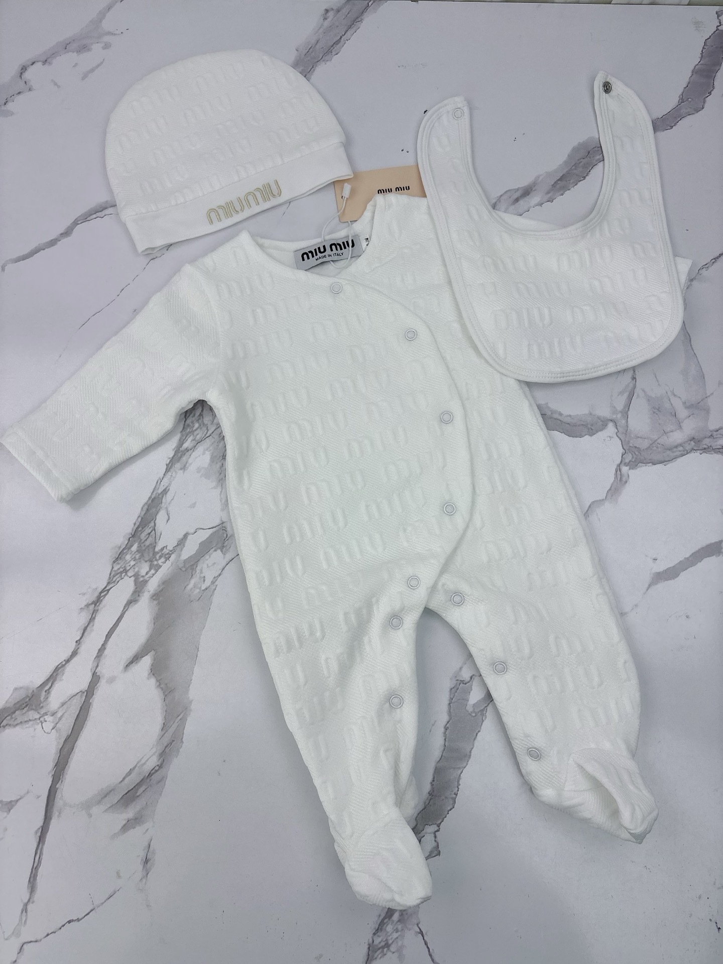 27216-MIUMIU-275 gallery