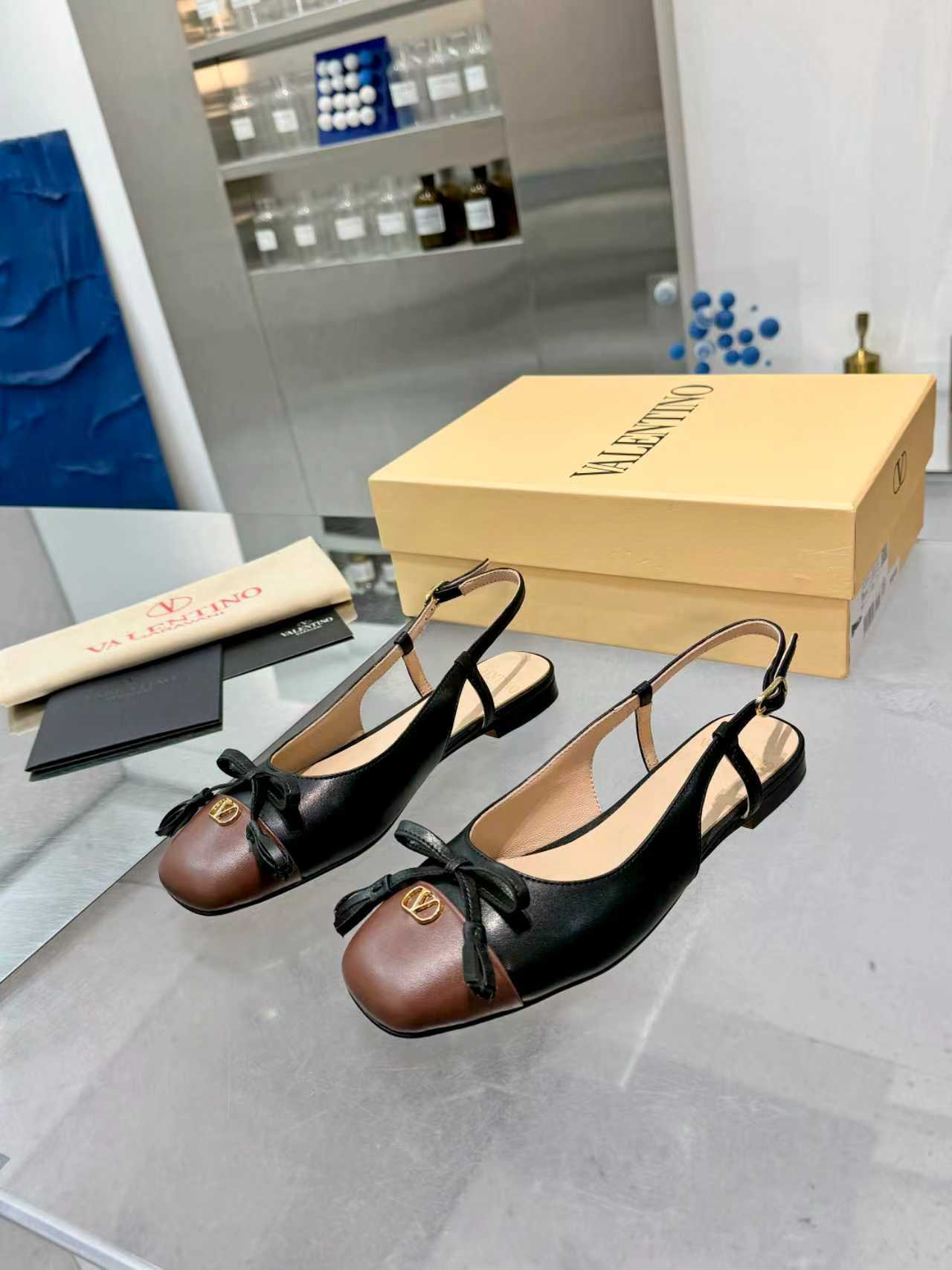 27221-Valentino-788 gallery