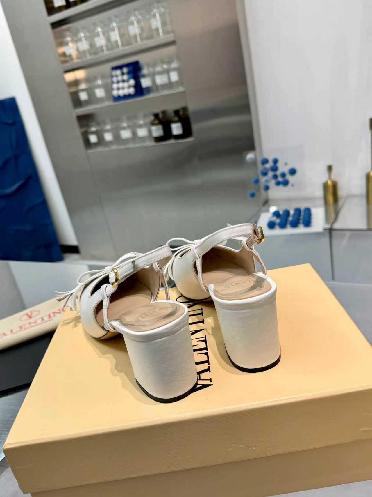 27221-Valentino-788 gallery