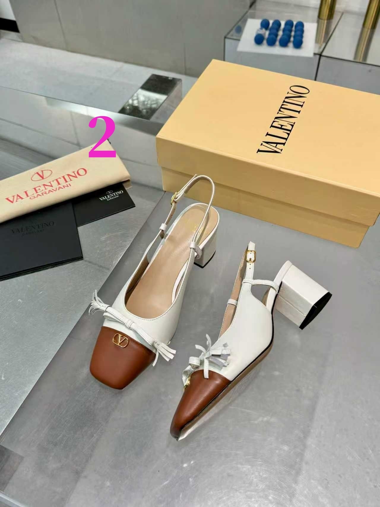 27221-Valentino-788 gallery