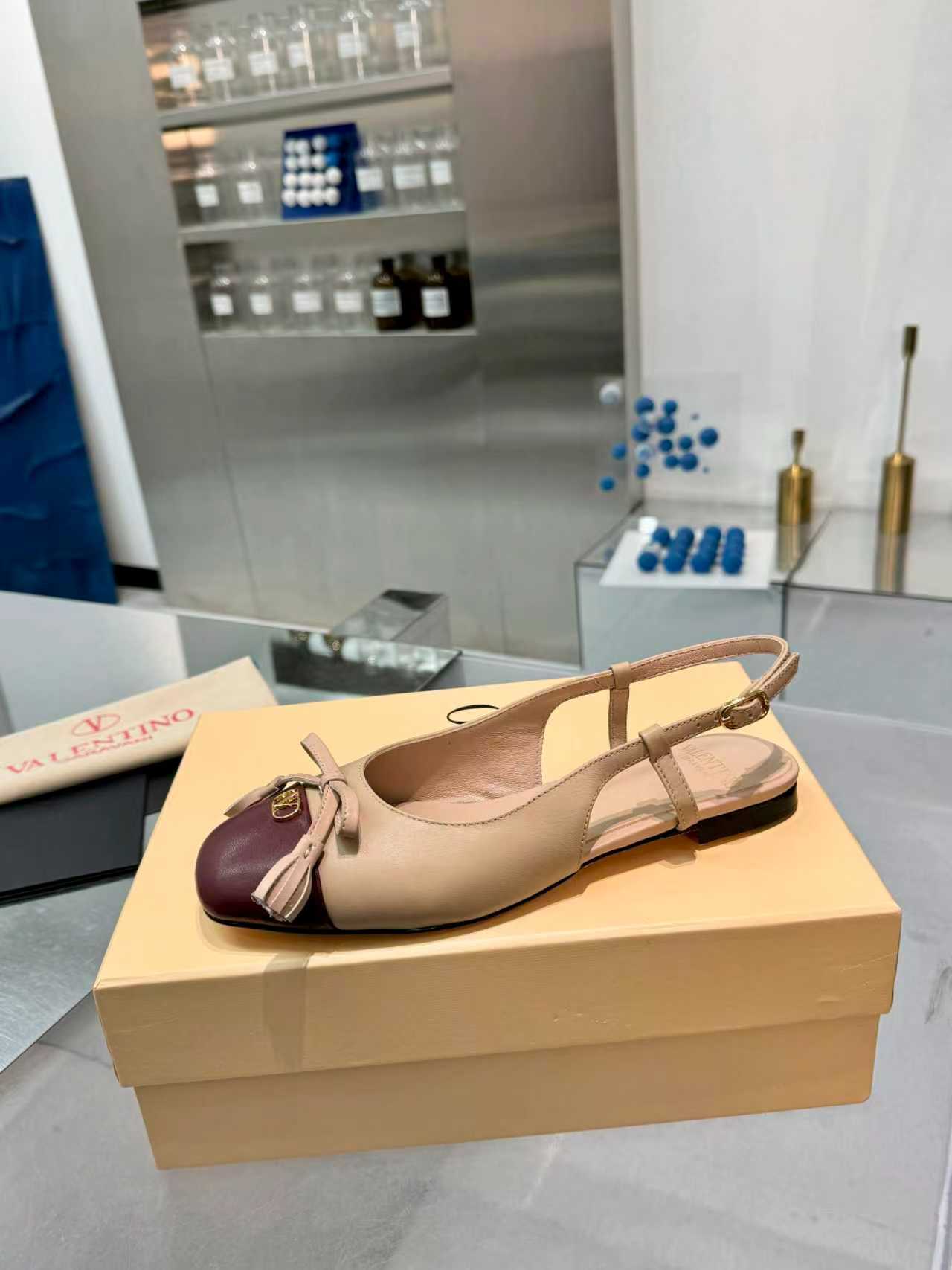 27221-Valentino-788 gallery