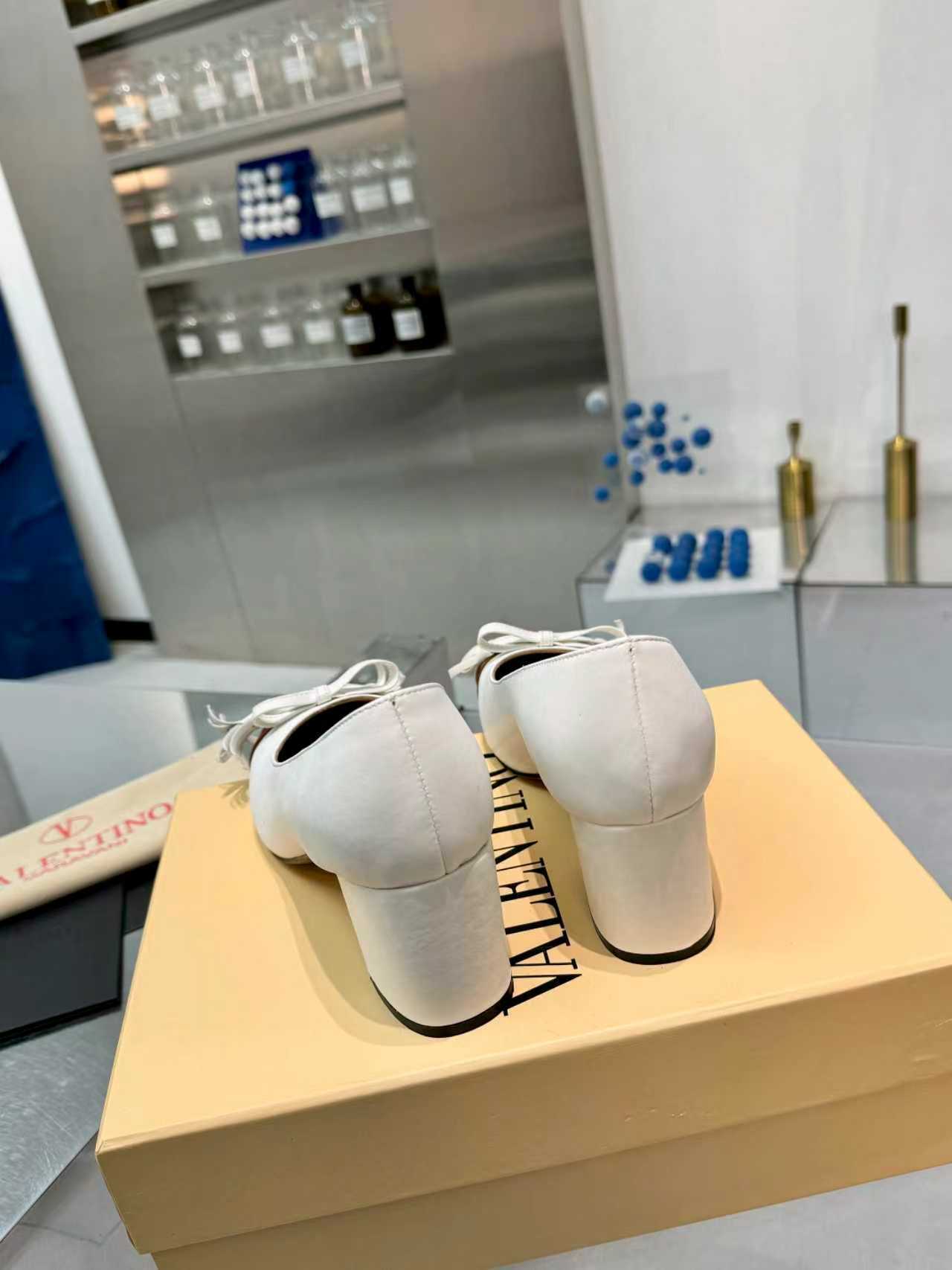 27222-Valentino-788 gallery