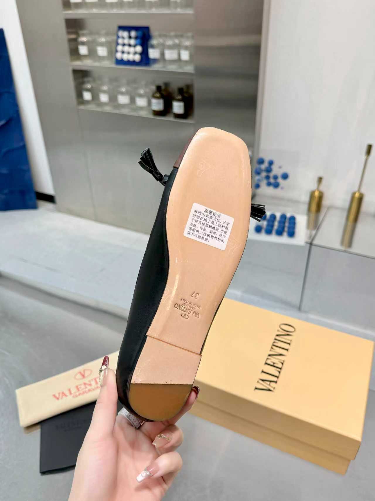 27222-Valentino-788 gallery