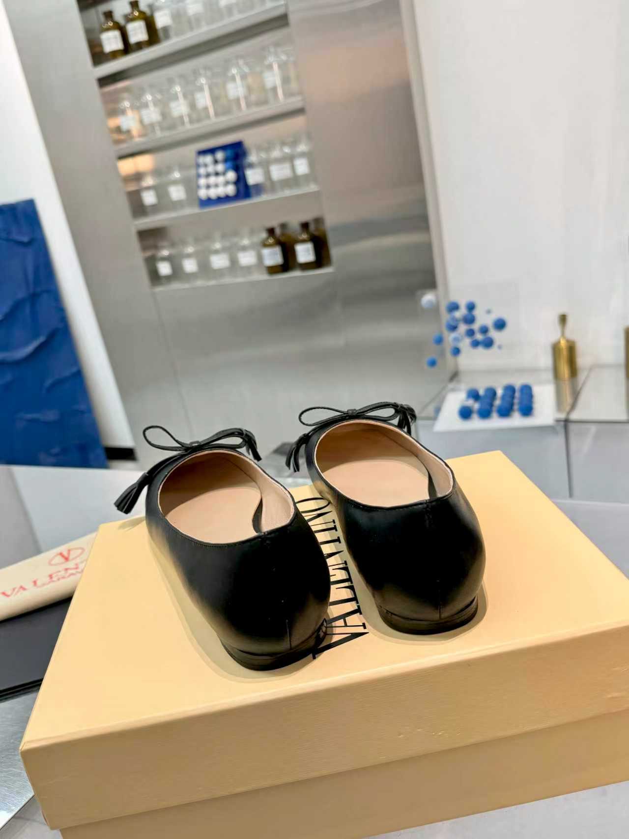 27222-Valentino-788 gallery