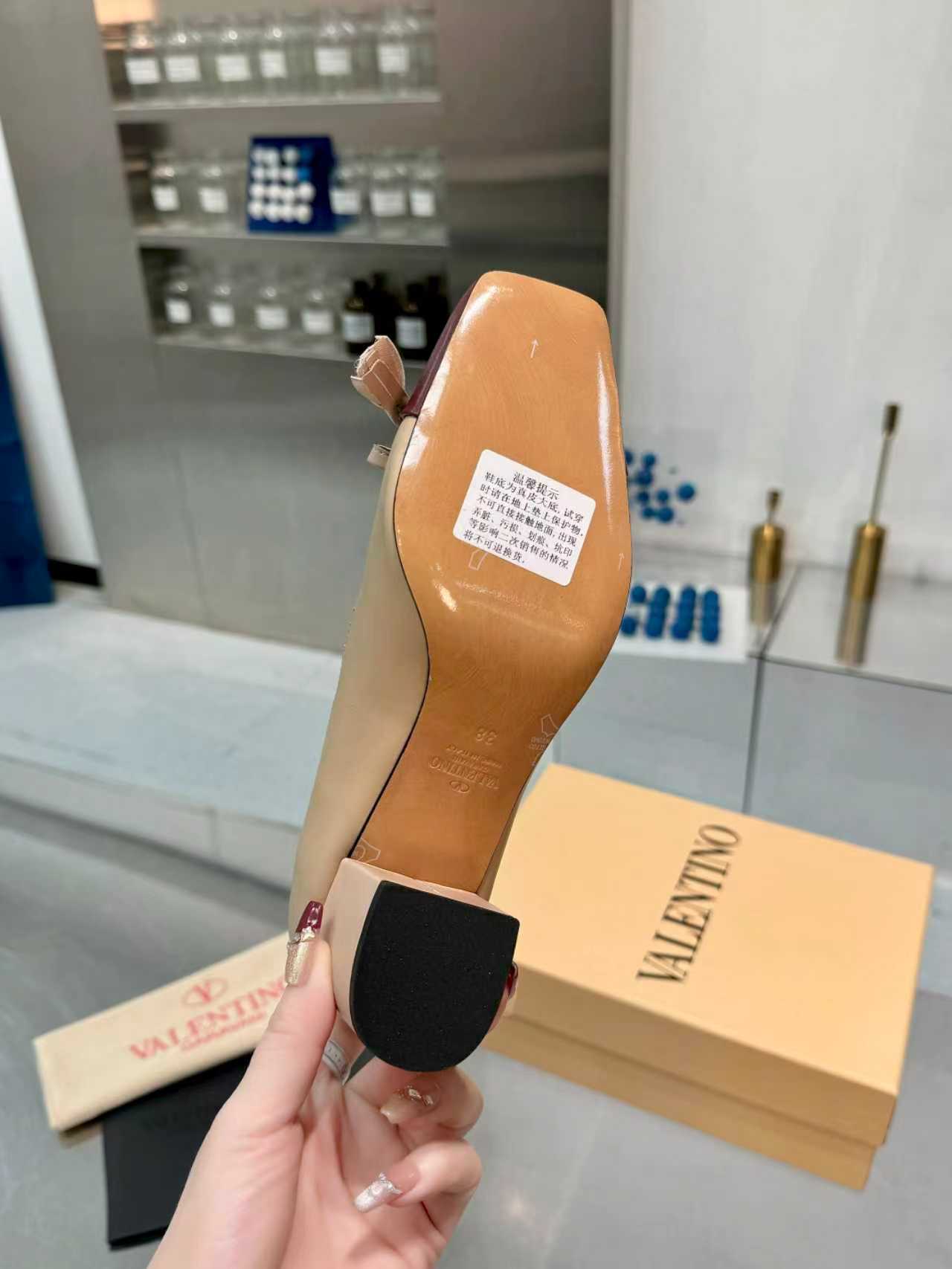 27222-Valentino-788 gallery