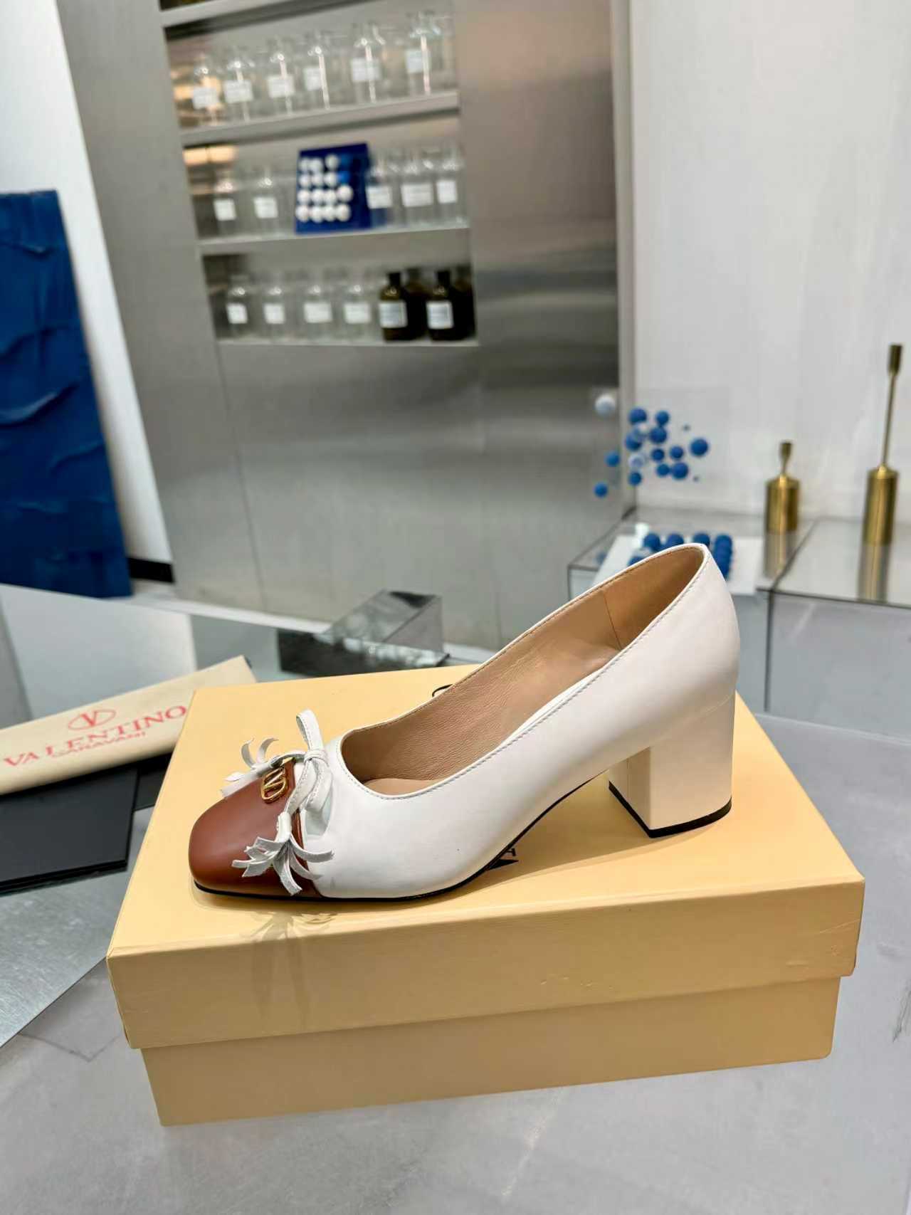 27222-Valentino-788 gallery