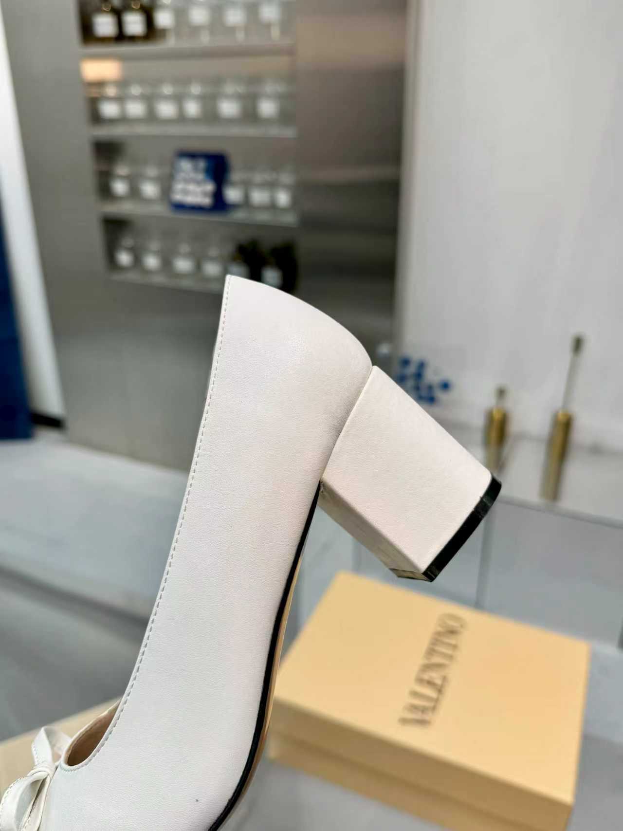 27222-Valentino-788 gallery