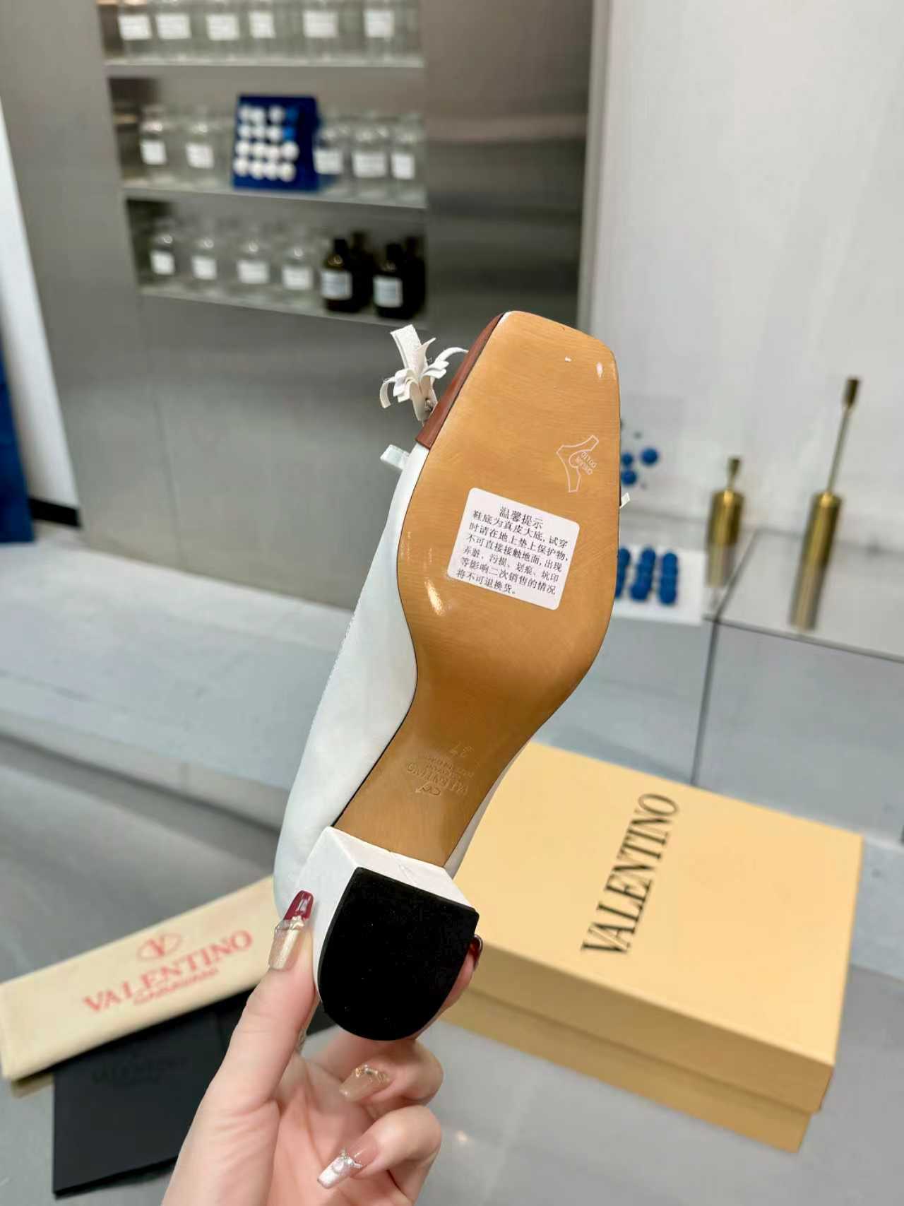 27222-Valentino-788 gallery