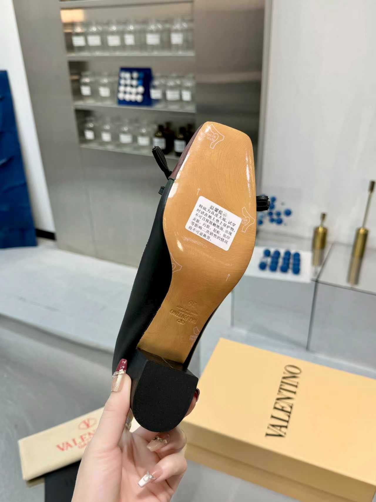 27222-Valentino-788 gallery