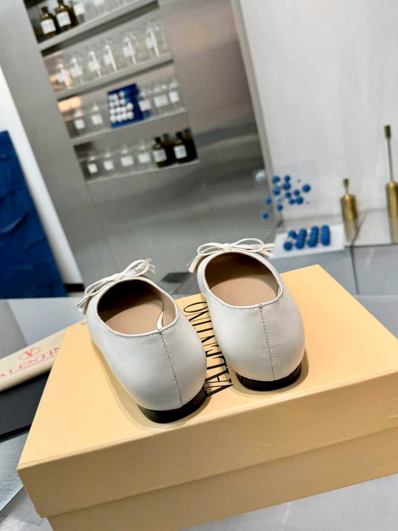 27222-Valentino-788 gallery