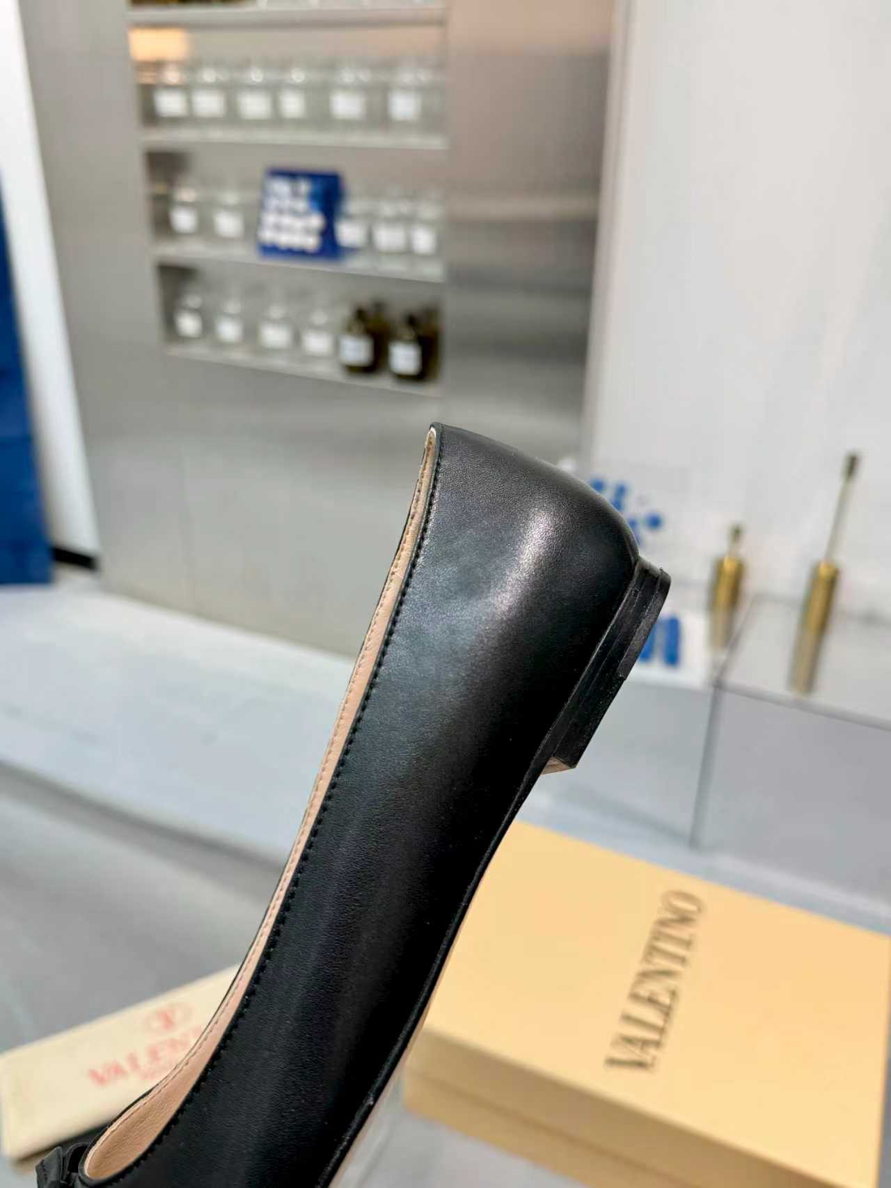 27222-Valentino-788 gallery