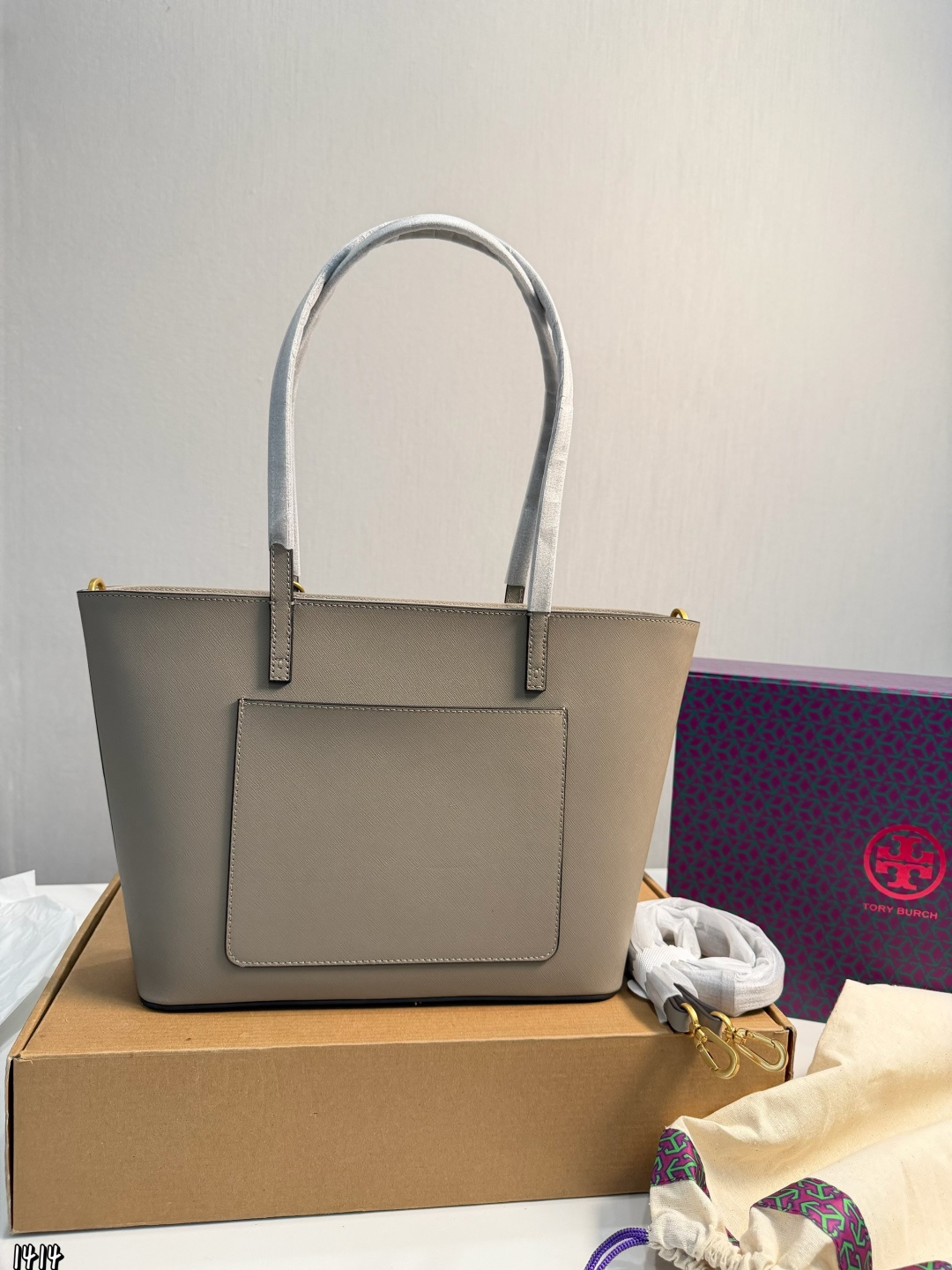 27229-Tory Burch-540 gallery