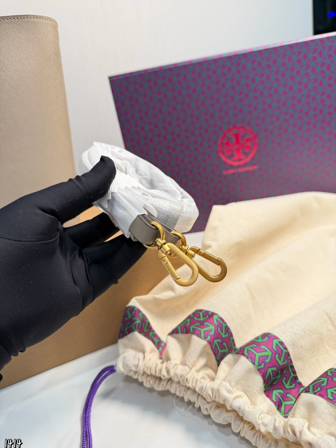 27229-Tory Burch-540 gallery