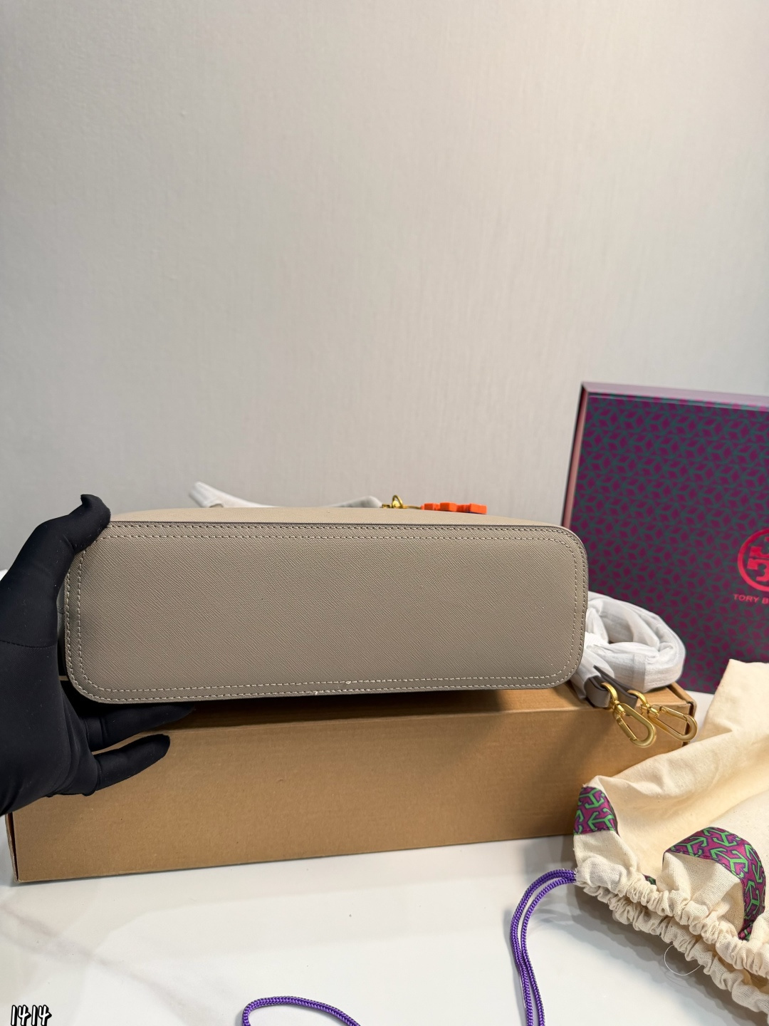 27229-Tory Burch-540 gallery