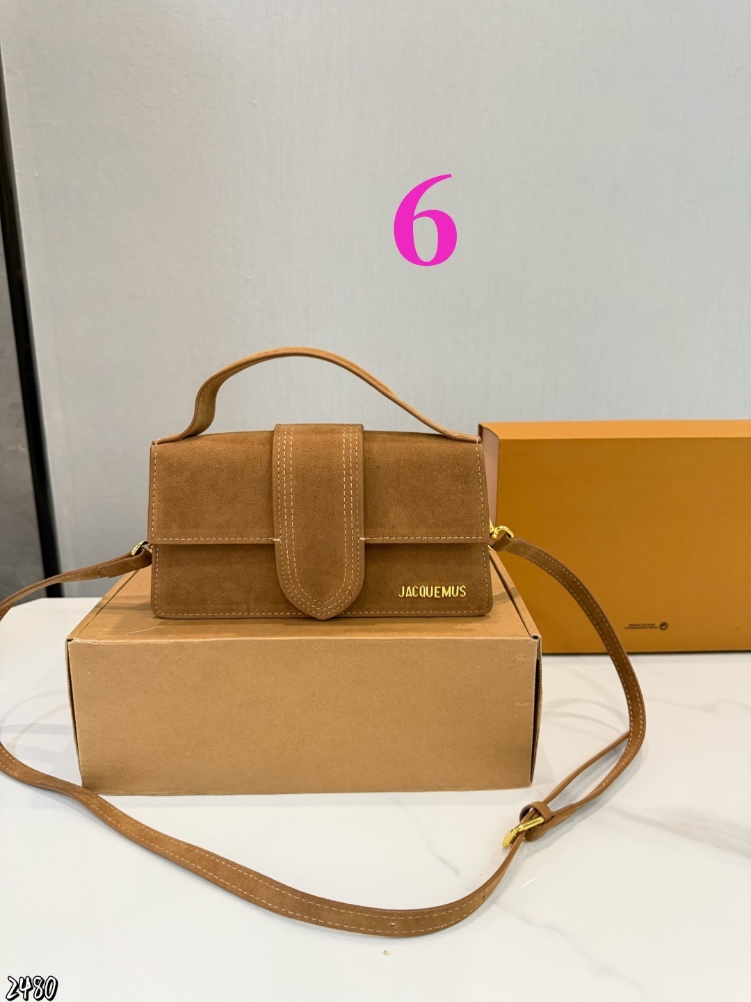 27230-Jacquemus-410 gallery