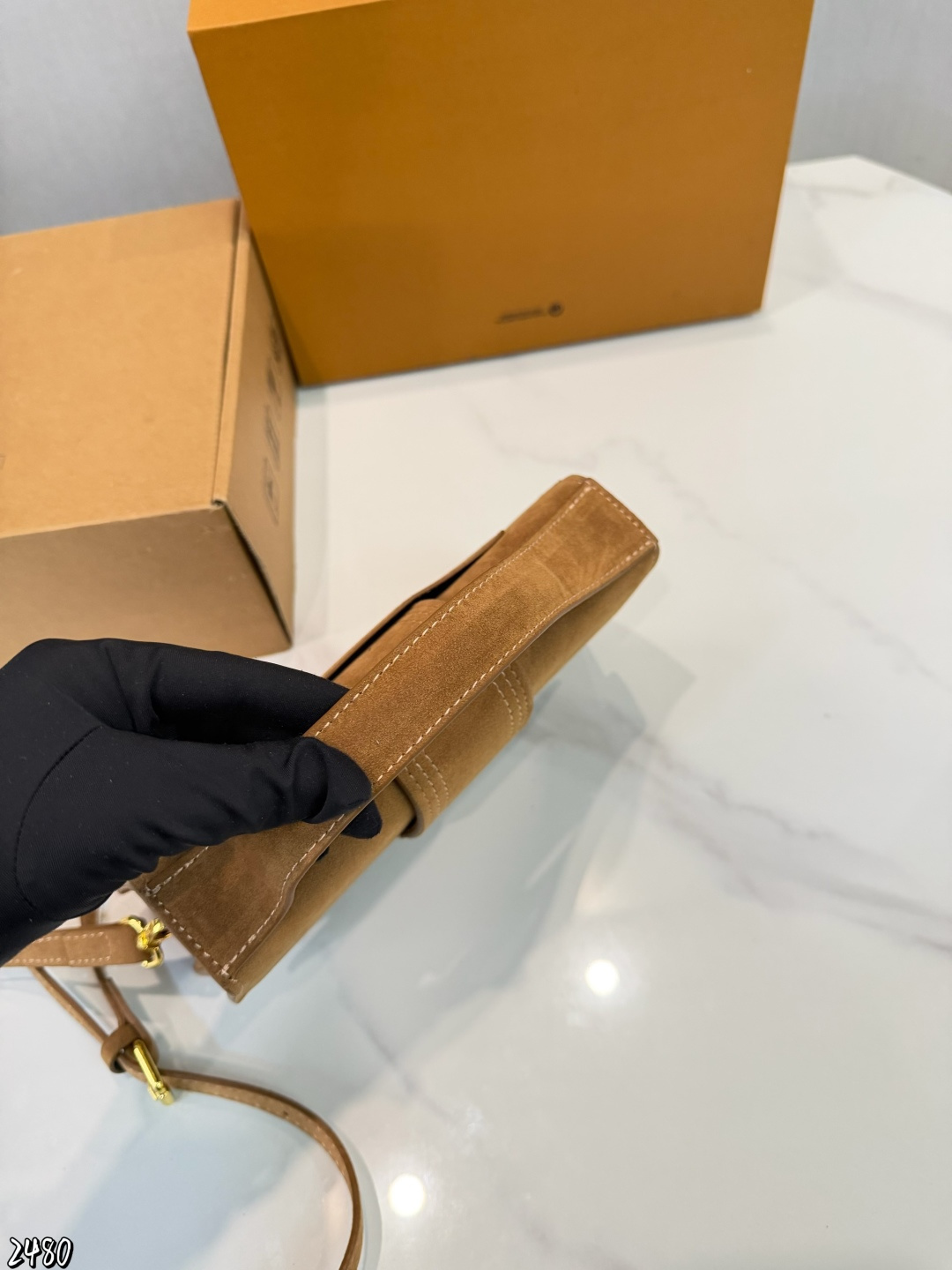 27230-Jacquemus-410 gallery