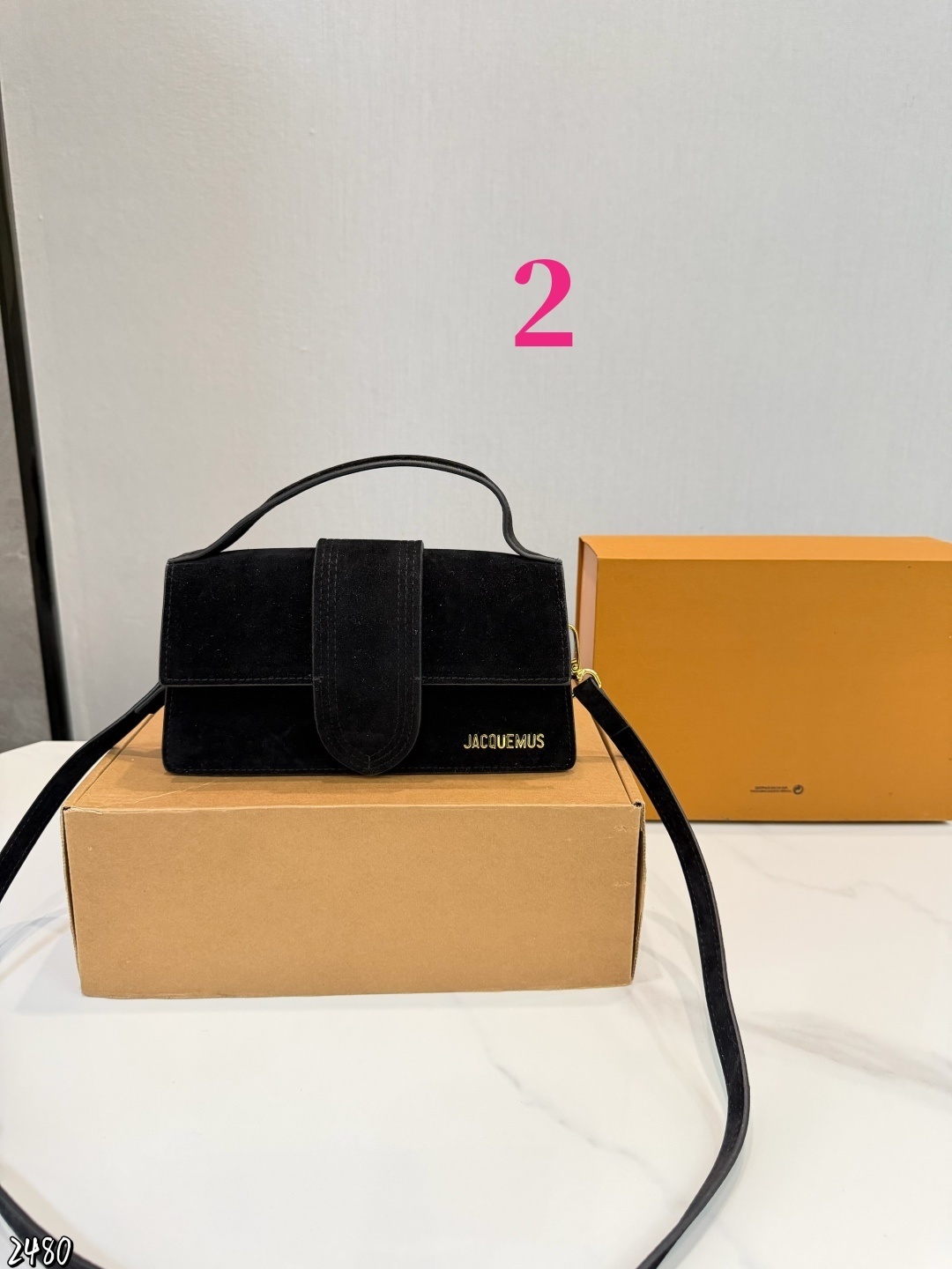 27230-Jacquemus-410 gallery