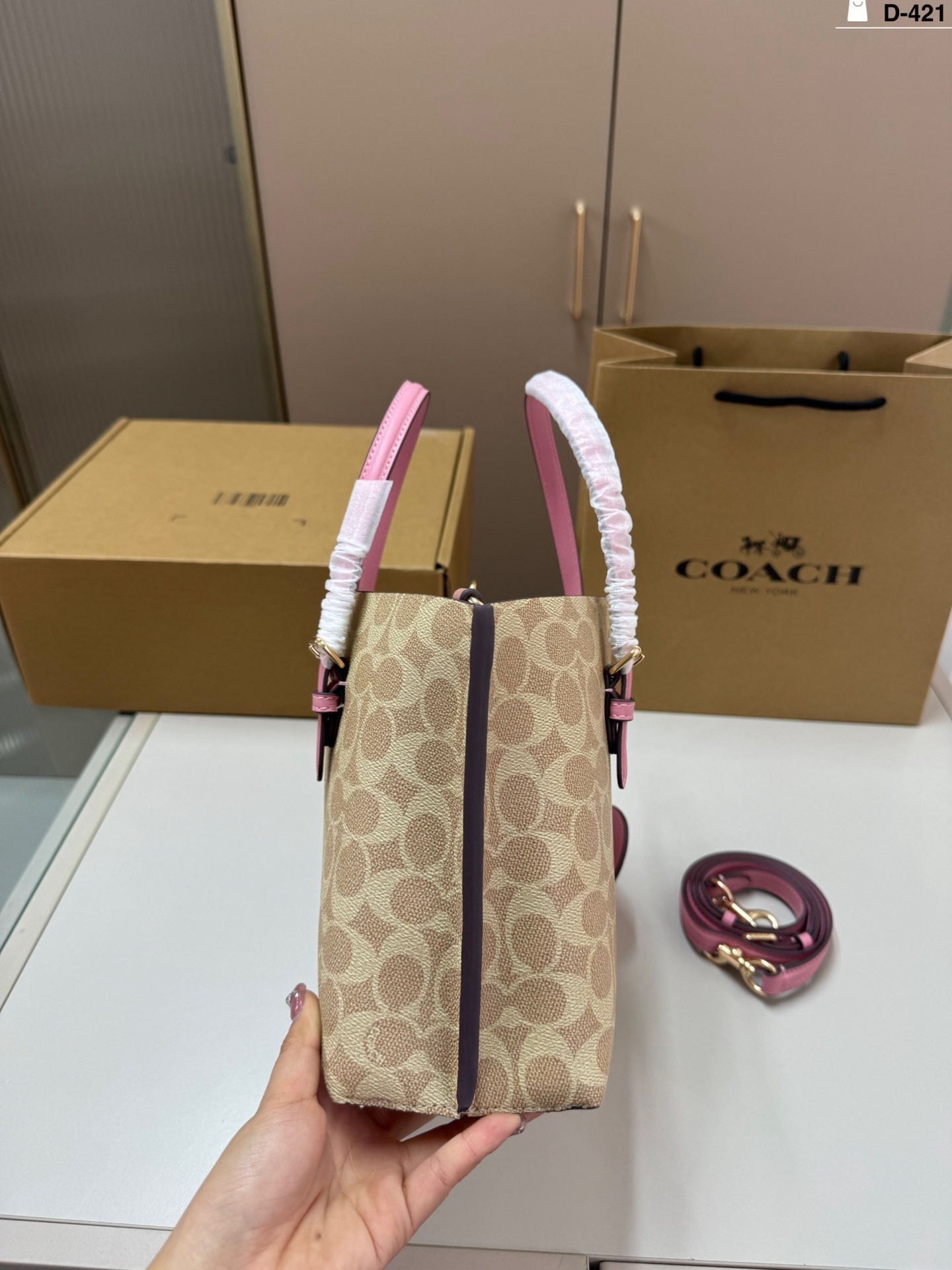 27232-COACH-499 gallery