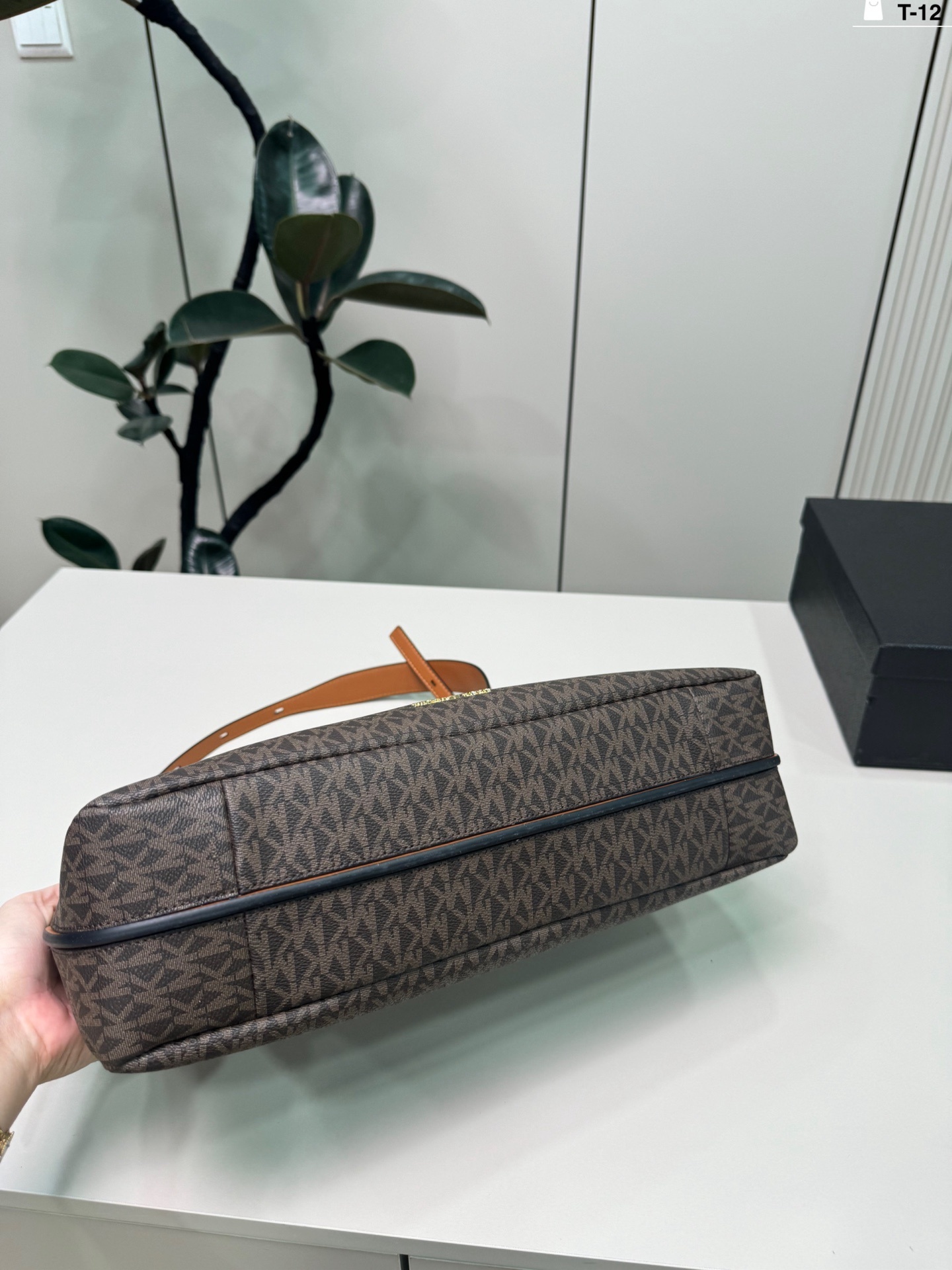 27233-MK-495 gallery