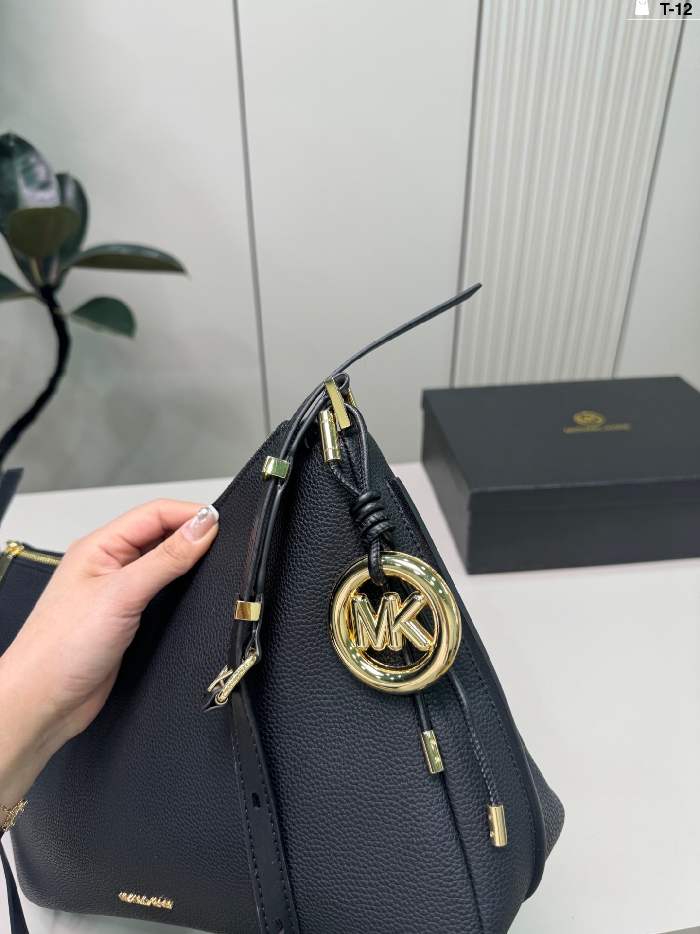 27233-MK-495 gallery