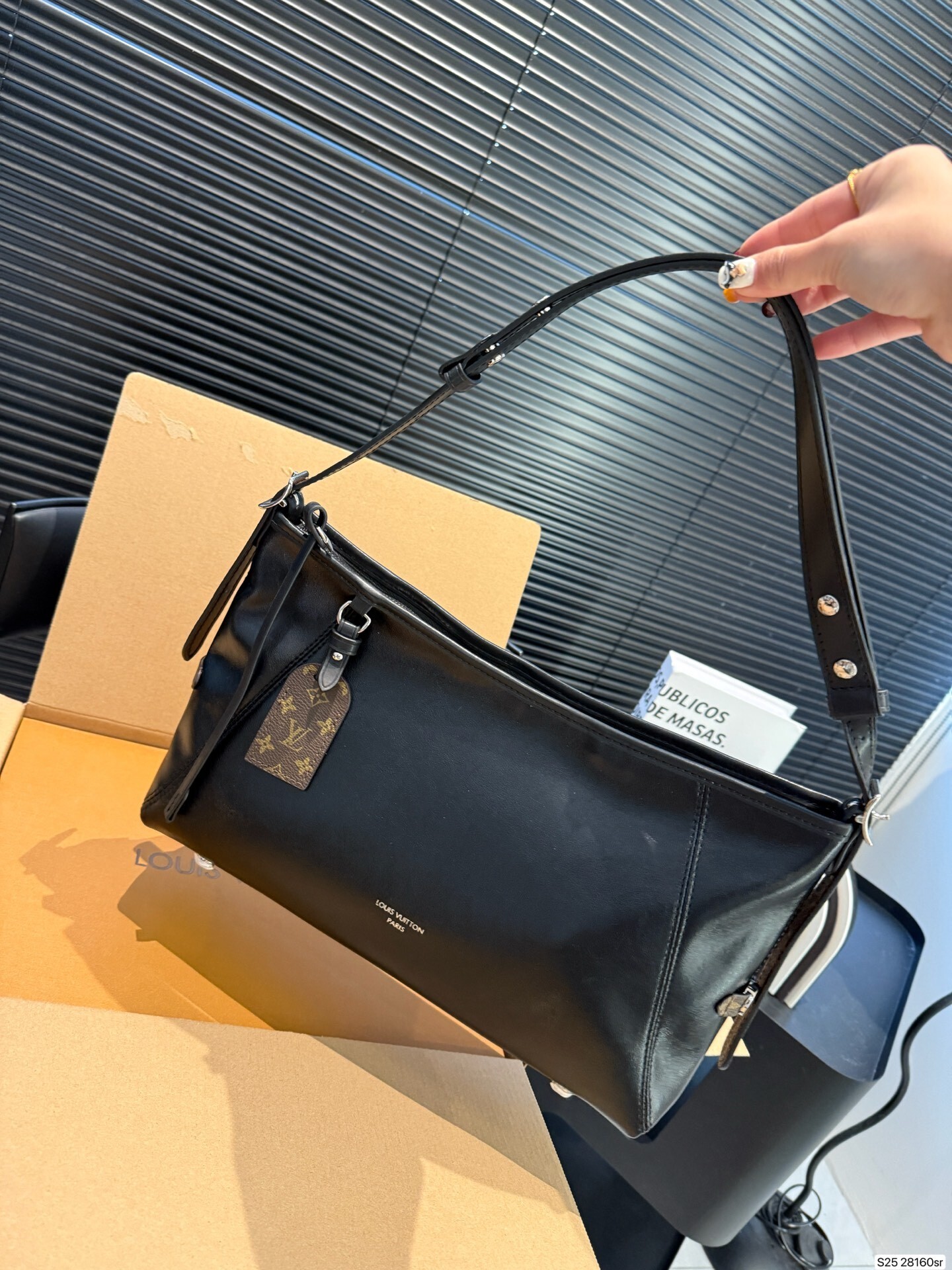 27234-LV-499 gallery